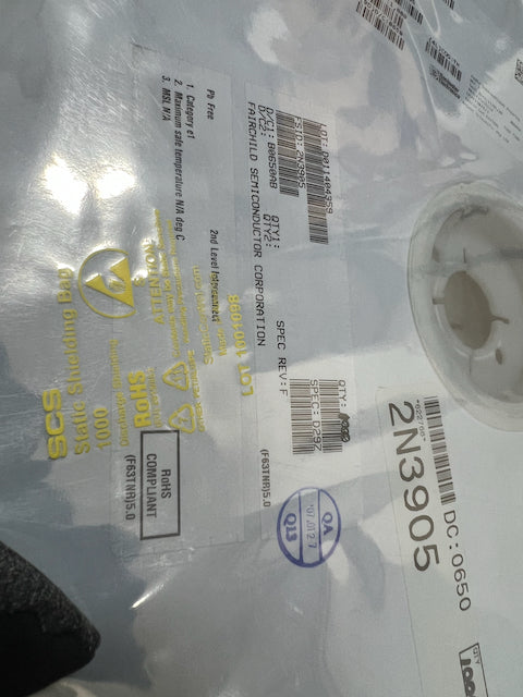 Fairchild 2N3905 - Small Signal Bipolar Transistor, 0.2A, 40V, PNP, TO-92