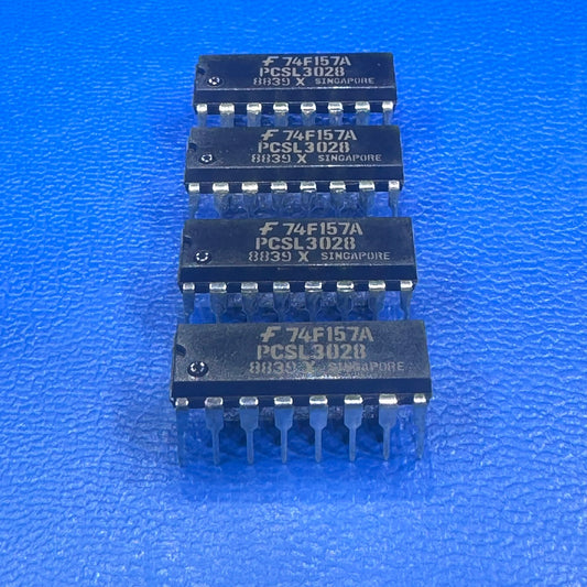 National Semiconductor 74F157APC - 4 function, 2 line input, one line output TTL Multiplexer