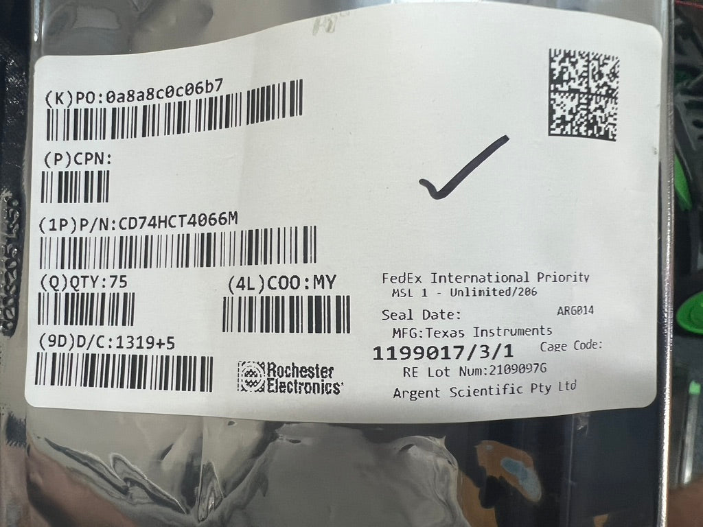 Texas Instruments CD74HCT4066M - high speed CMOS quad bilateral switch