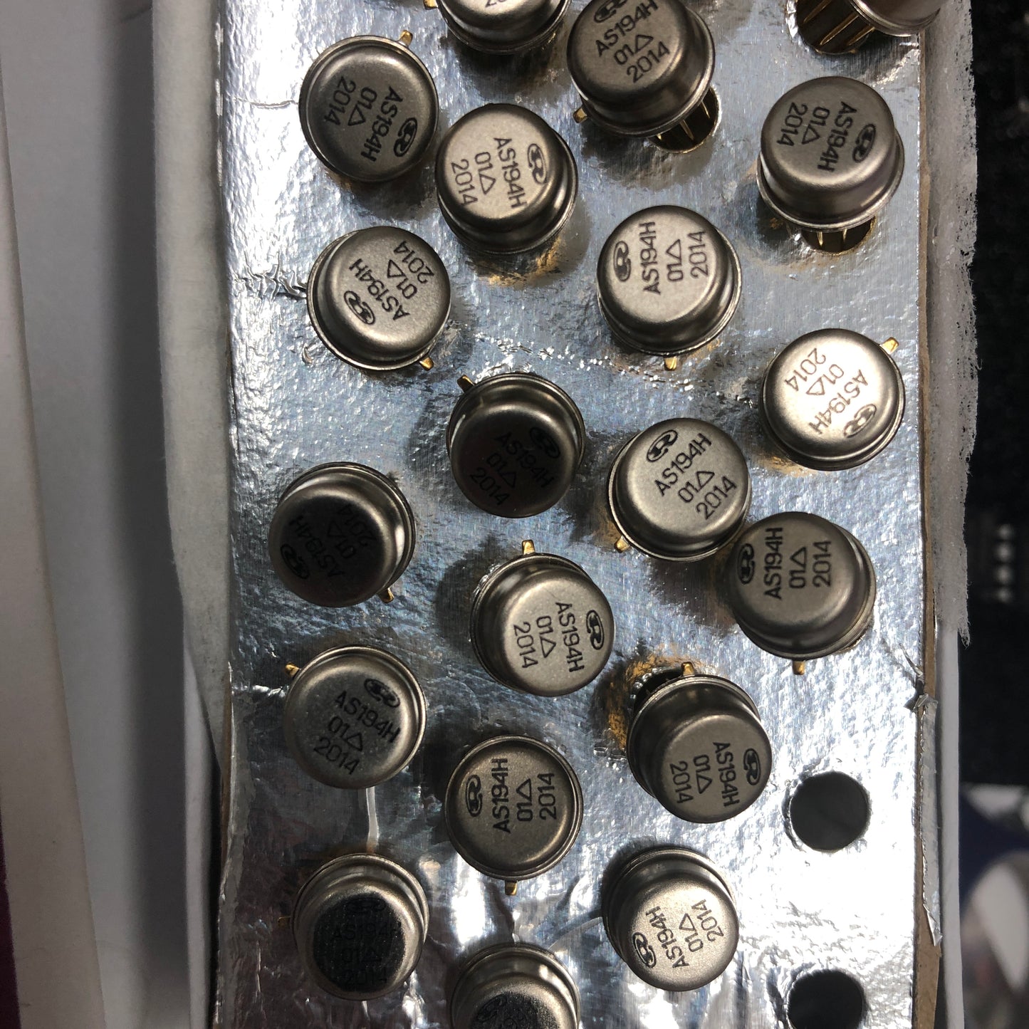 Alfa Rpar AS194H - Matched monolithic NPN transistor pair - TO5-8